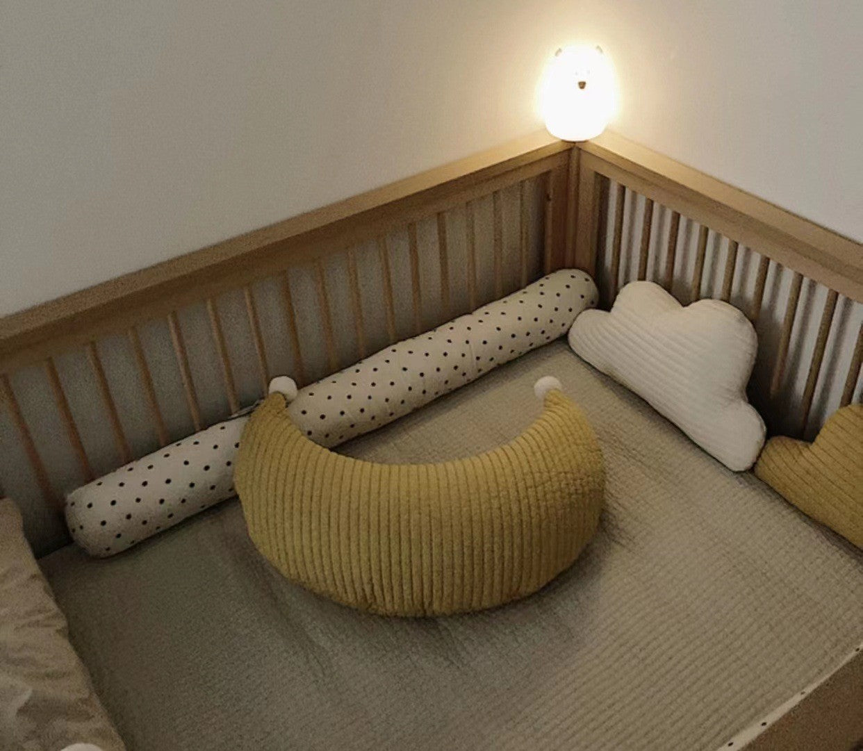 Nursing moon pillow evenly slant 100% cotton